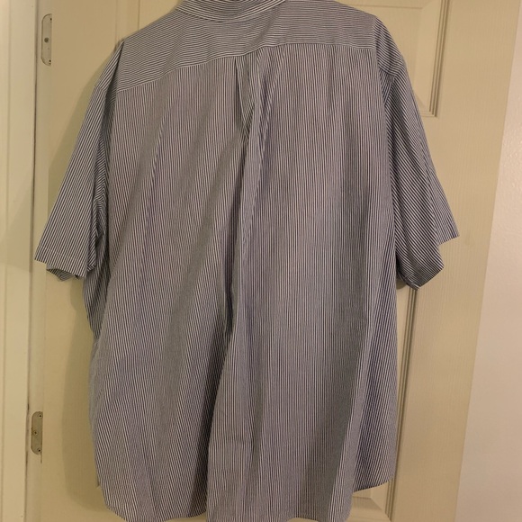 Ralph Lauren Seersucker Button Down - Picture 3 of 4